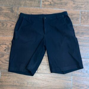 Men’s Lululemon golf shorts